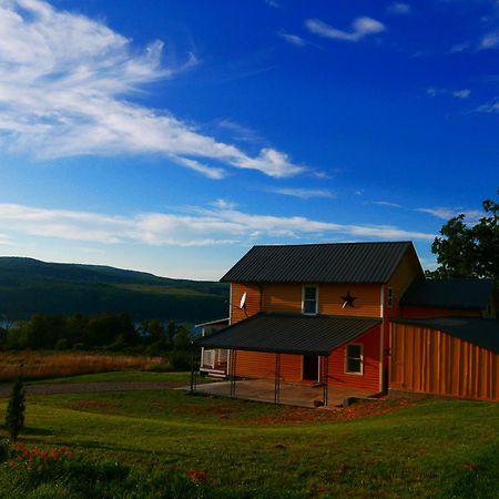 Vineyard Farmhouse With Hot Tub & Lake Views Hammondsport Bagian luar foto