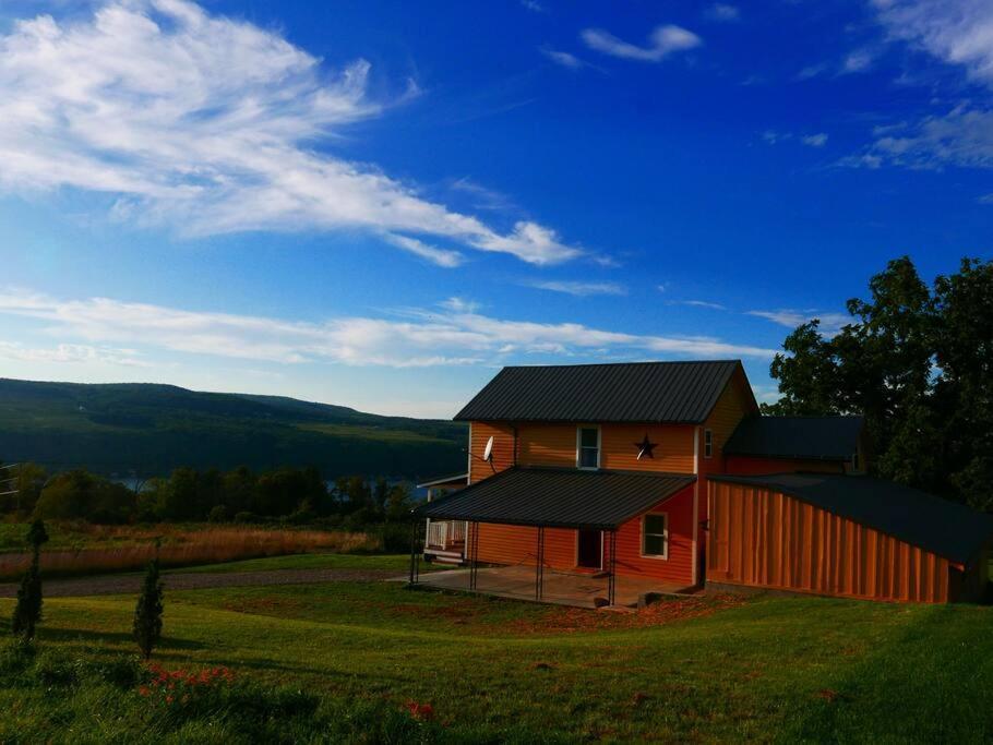 Vineyard Farmhouse With Hot Tub & Lake Views Hammondsport Bagian luar foto