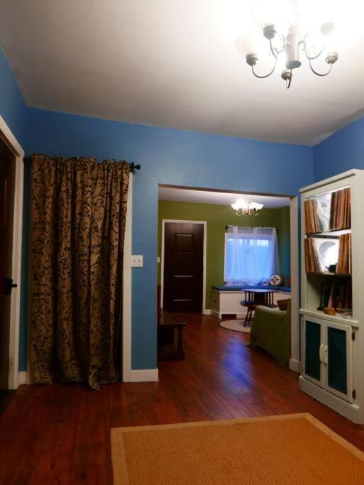Vineyard Farmhouse With Hot Tub & Lake Views Hammondsport Bagian luar foto